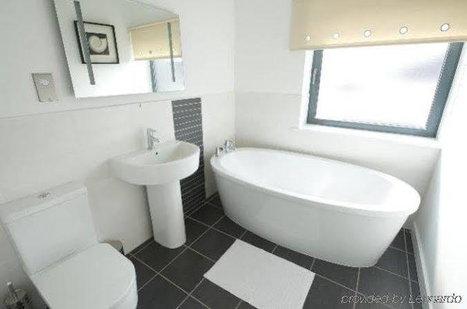 Dreamhouse Apartments Manchester City West Extérieur photo